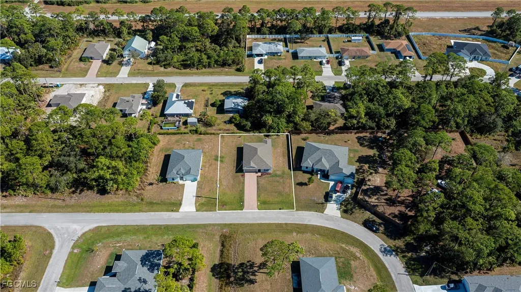 6058 S Moss Circle Labelle FL 33935