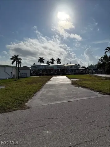 3867 Phoenix Drive ST. James City FL 33956