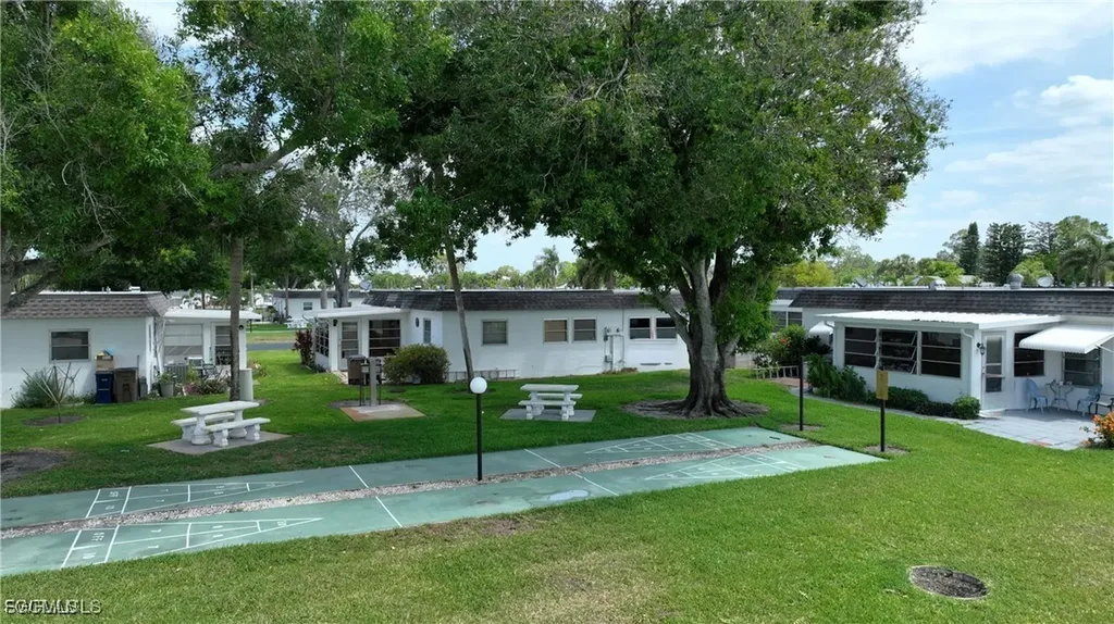 43 Tangelo Court Lehigh Acres FL 33936