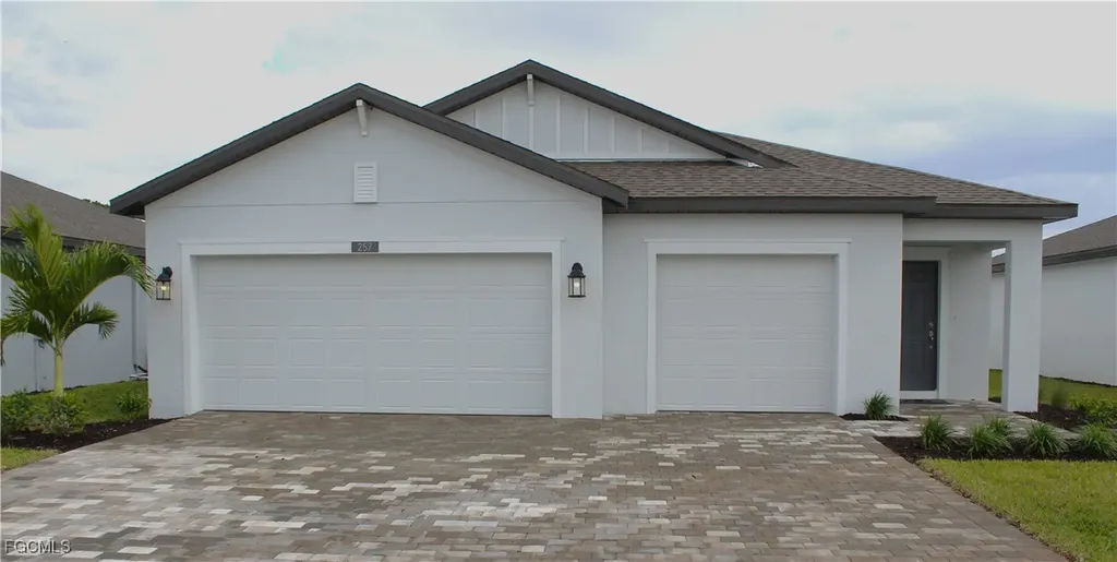 257 Moonlit Lake Trail Lehigh Acres FL 33936