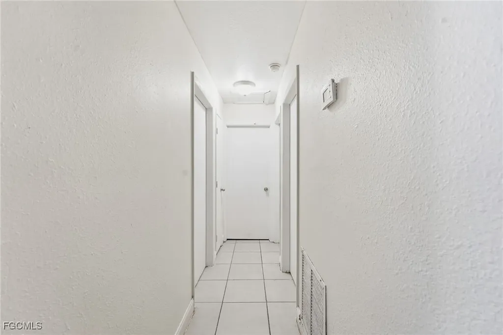 2505 Henderson Avenue Fort Myers FL 33916