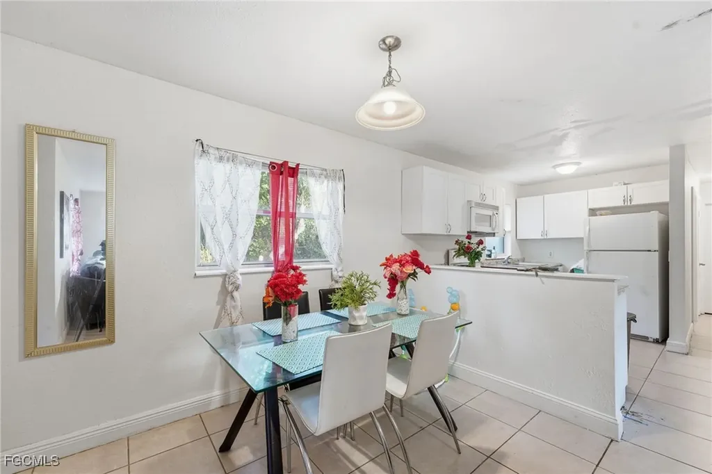 2505 Henderson Avenue Fort Myers FL 33916