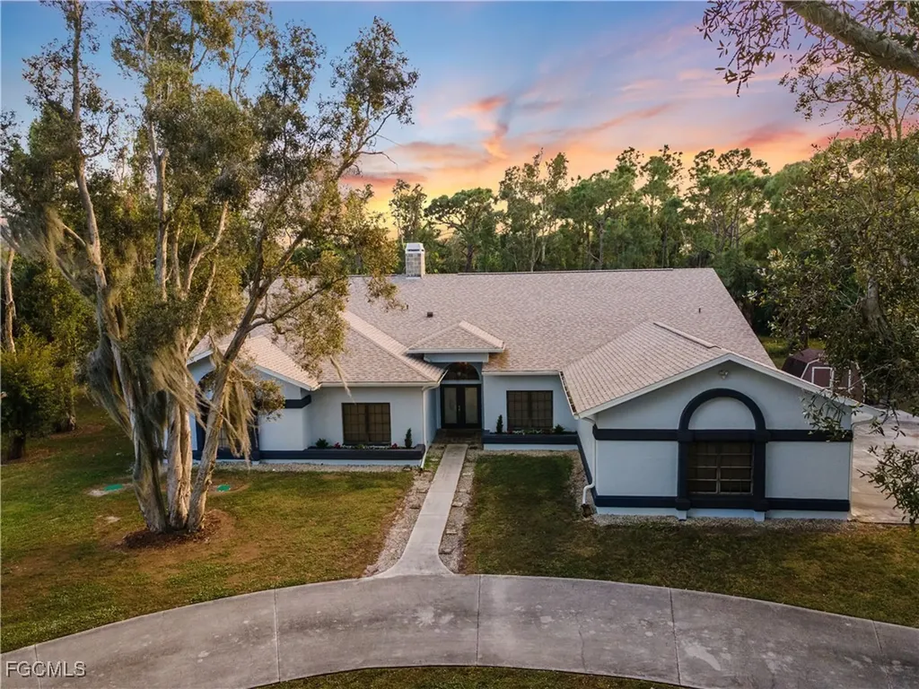 706 SW 6th Street Cape Coral FL 33991