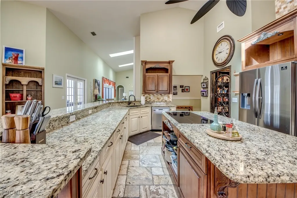 706 SW 6th Street Cape Coral FL 33991