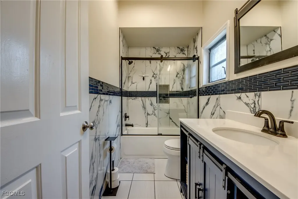 706 SW 6th Street Cape Coral FL 33991
