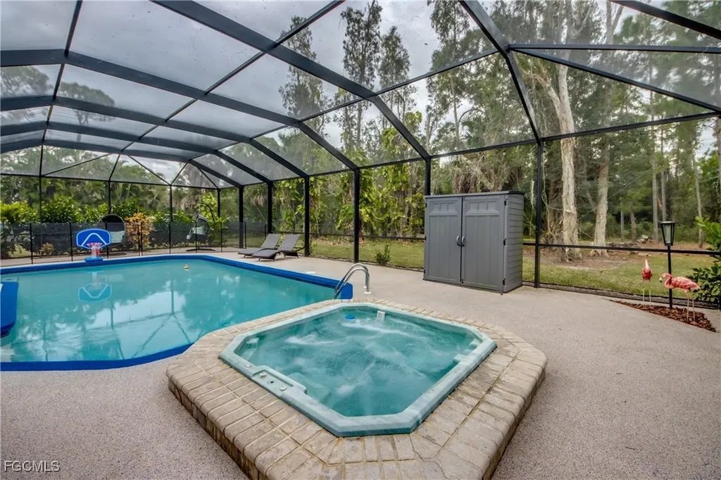 706 SW 6th Street Cape Coral FL 33991