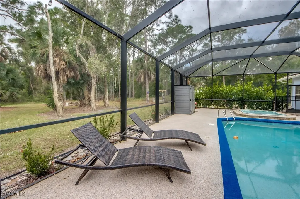 706 SW 6th Street Cape Coral FL 33991