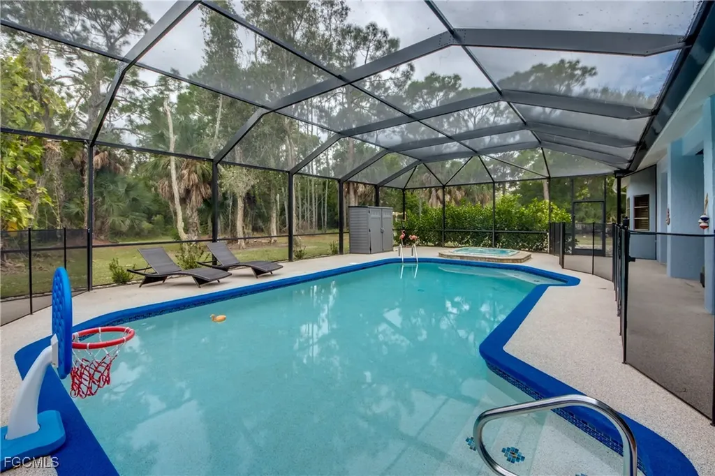 706 SW 6th Street Cape Coral FL 33991