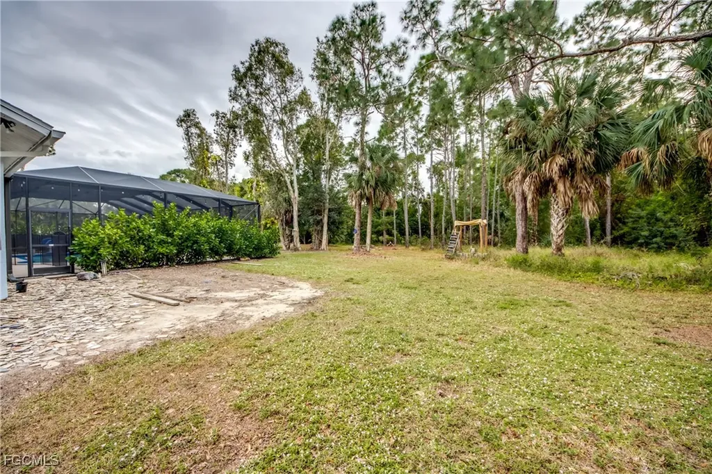 706 SW 6th Street Cape Coral FL 33991
