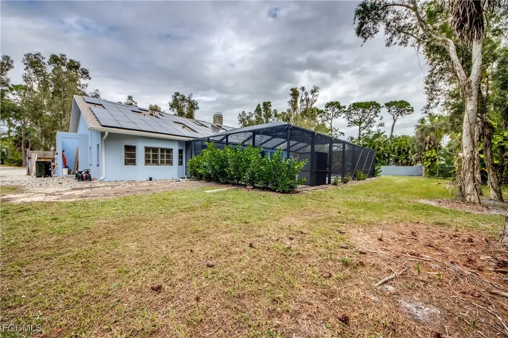 706 SW 6th Street Cape Coral FL 33991