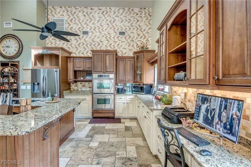 706 SW 6th Street Cape Coral FL 33991