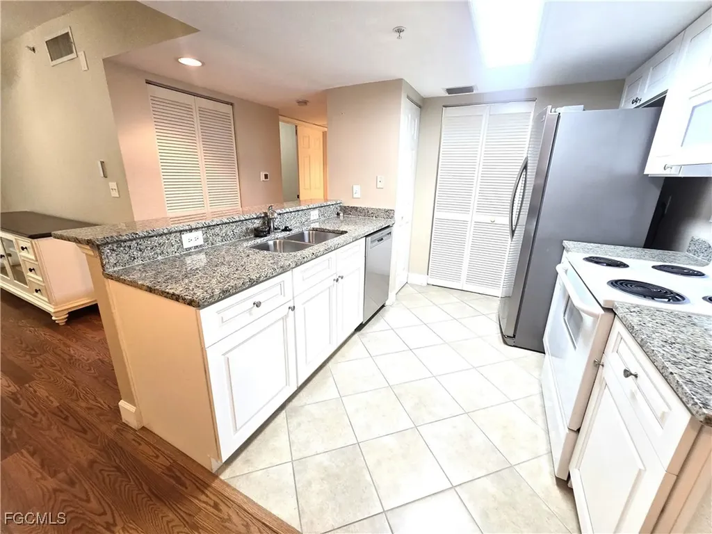 4122 Residence Drive Fort Myers FL 33901