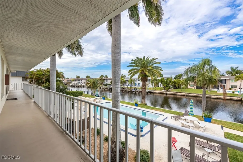 843 SE 46th Lane Cape Coral FL 33904