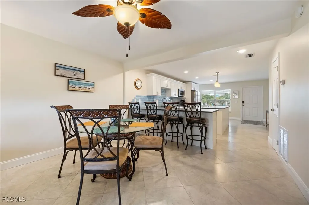 843 SE 46th Lane Cape Coral FL 33904