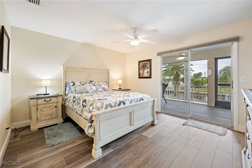 843 SE 46th Lane Cape Coral FL 33904