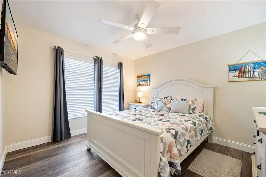 843 SE 46th Lane Cape Coral FL 33904