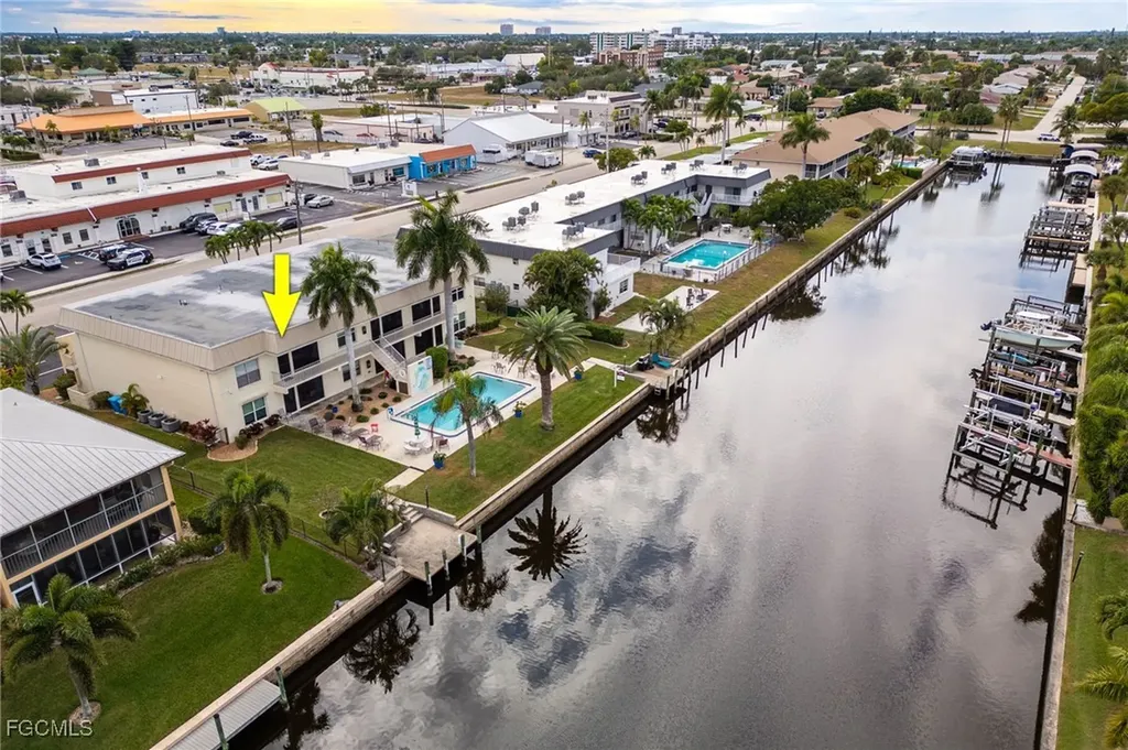 843 SE 46th Lane Cape Coral FL 33904