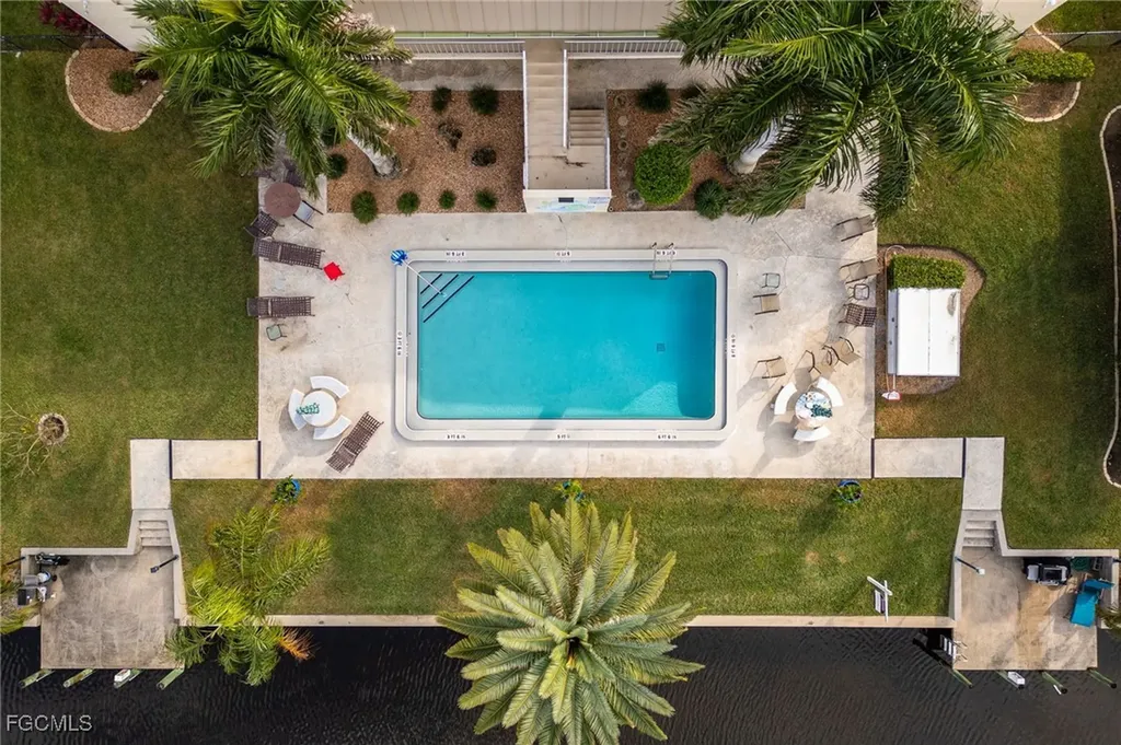 843 SE 46th Lane Cape Coral FL 33904