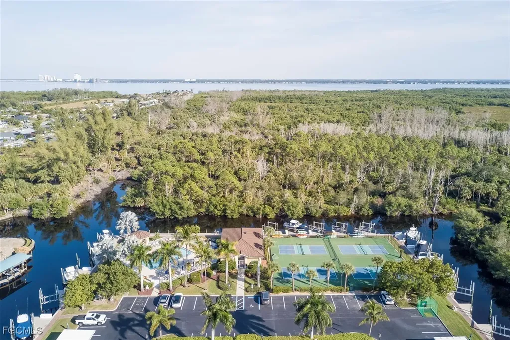 1785 Four Mile Cove Parkway Cape Coral FL 33990