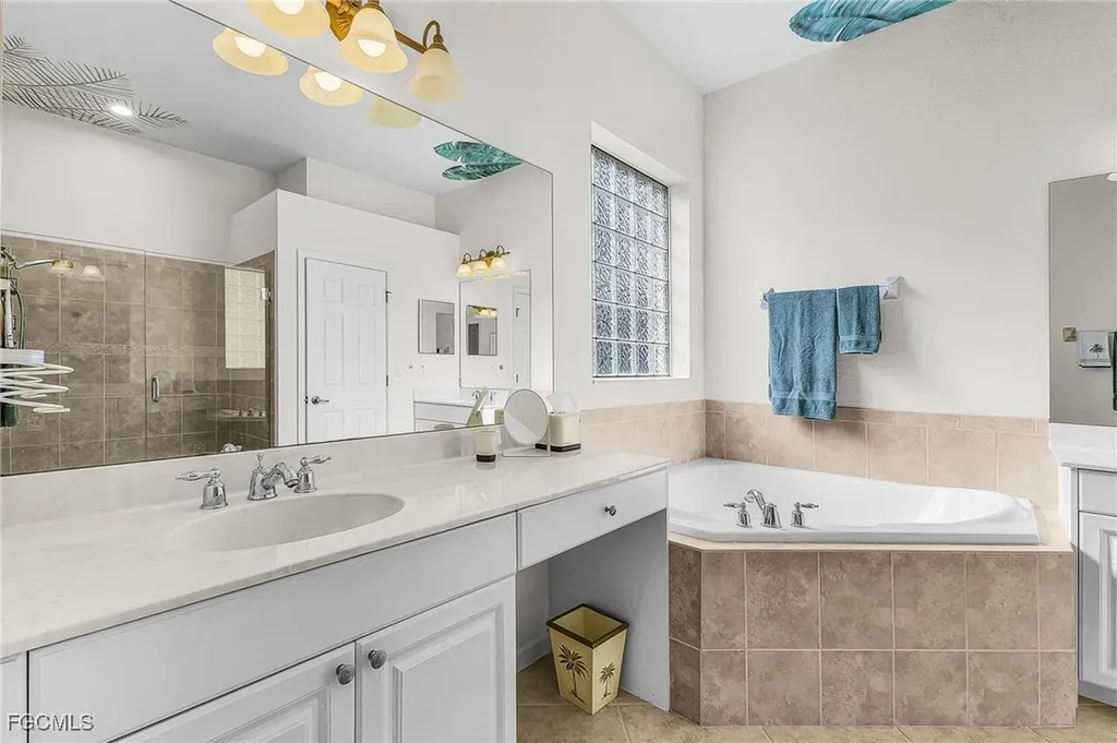 3900 Lakeview Isle Court Fort Myers FL 33905