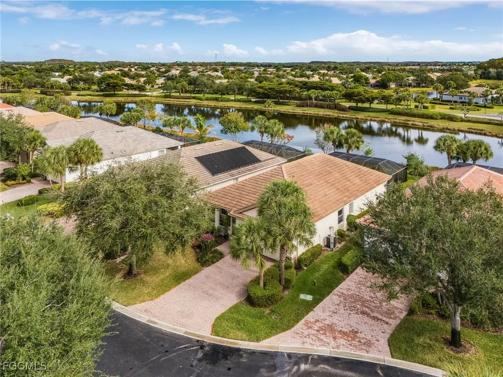 3900 Lakeview Isle Court Fort Myers FL 33905