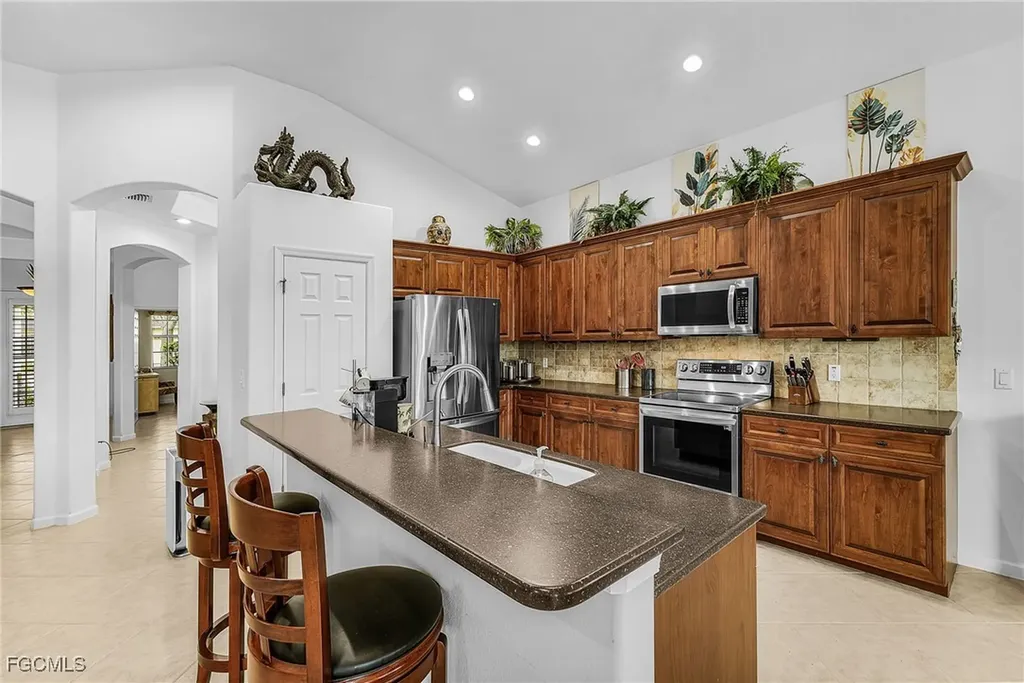 3900 Lakeview Isle Court Fort Myers FL 33905