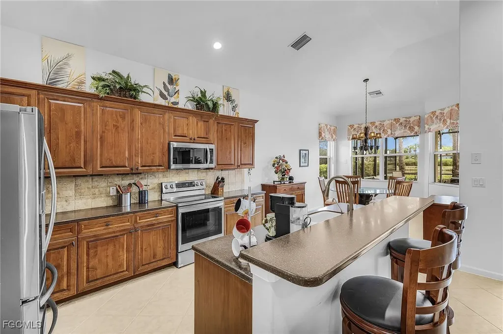 3900 Lakeview Isle Court Fort Myers FL 33905