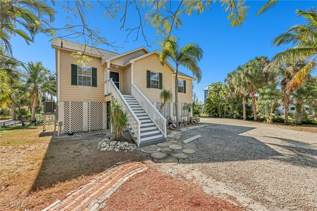 Fort Myers FL, 13331 Electron Drive