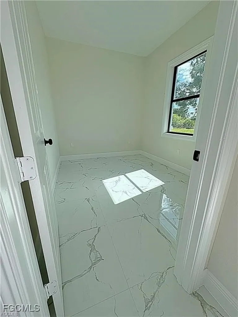 4437 60th Avenue NE Naples FL 34120