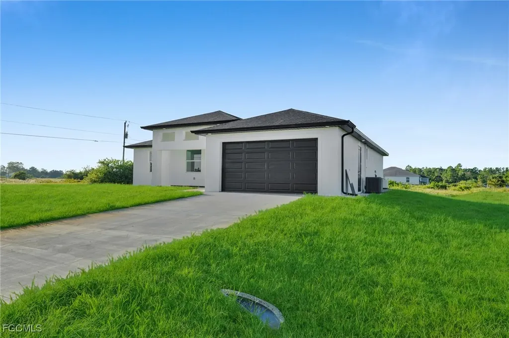 4206 E 15th Street Lehigh Acres FL 33972