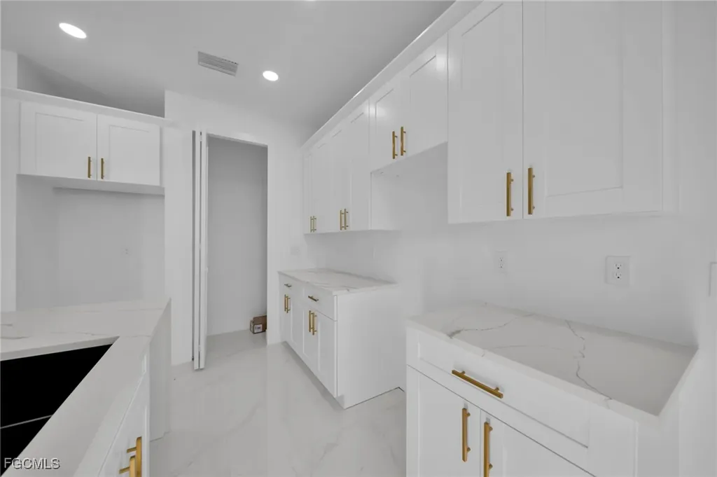 4206 E 15th Street Lehigh Acres FL 33972