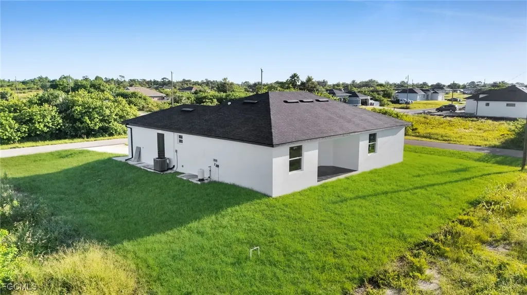 4206 E 15th Street Lehigh Acres FL 33972