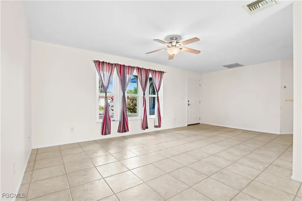 1318 SE 19th Terrace Cape Coral FL 33990