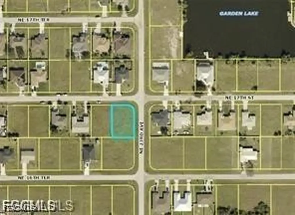2212 NE 17th Street Cape Coral FL 33909