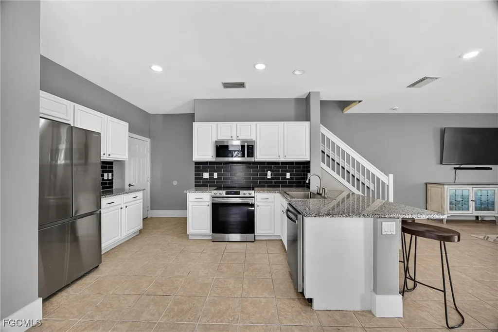8300 Village Edge Circle Fort Myers FL 33919