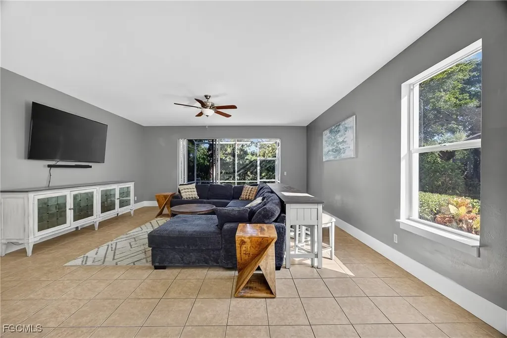 8300 Village Edge Circle Fort Myers FL 33919