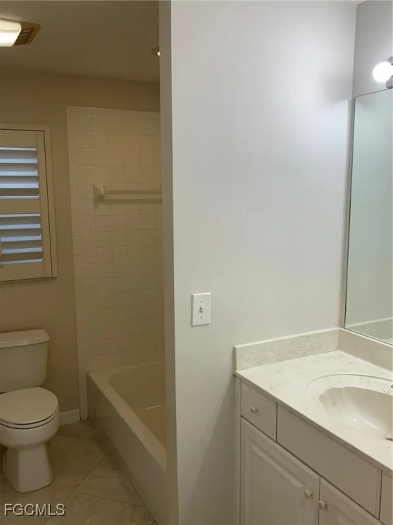 1909 W Crown Pointe Boulevard Naples FL 34112