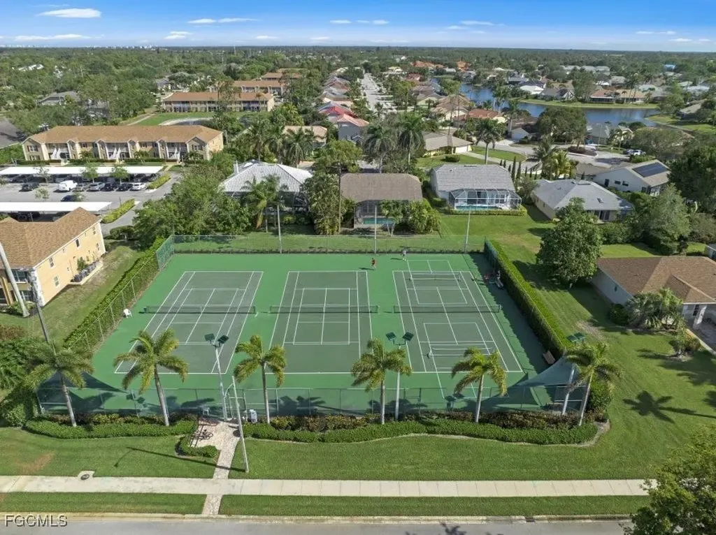 1909 W Crown Pointe Boulevard Naples FL 34112