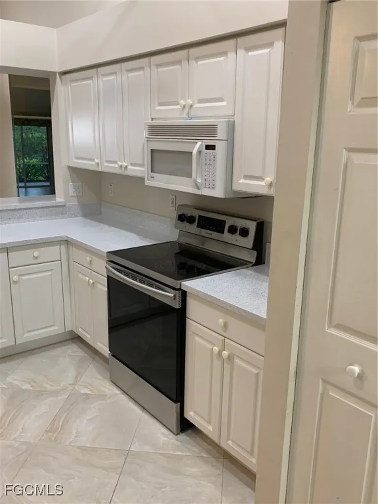 1909 W Crown Pointe Boulevard Naples FL 34112