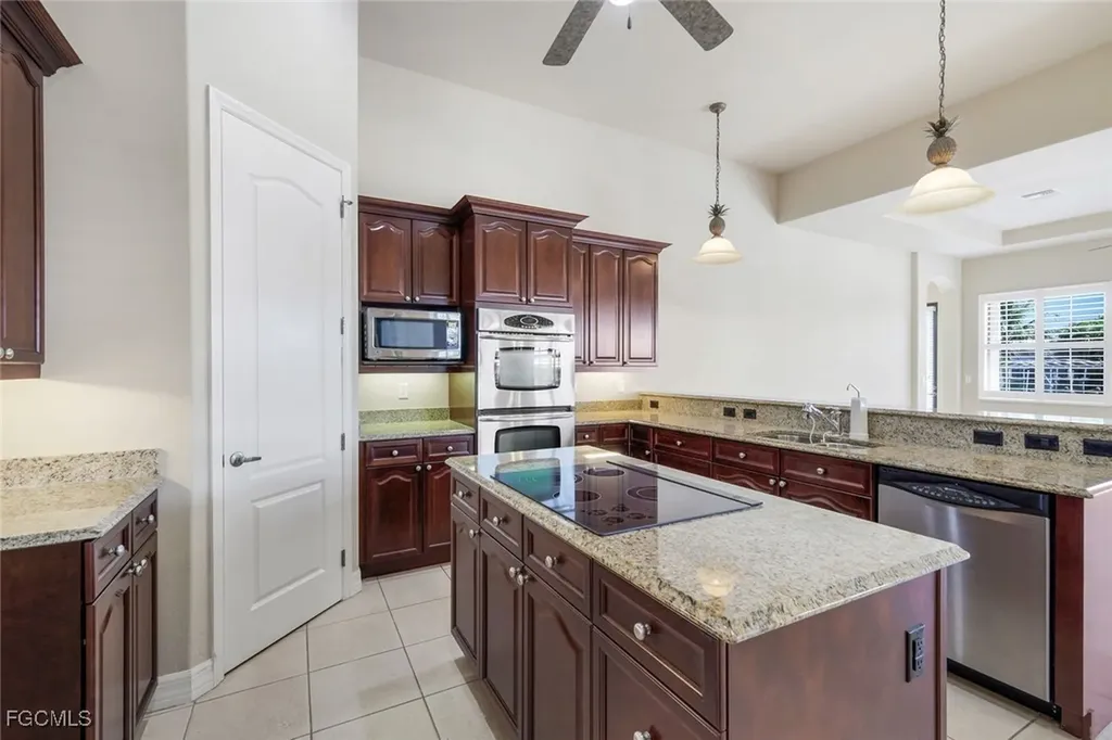 3939 SW 27th Court Cape Coral FL 33914