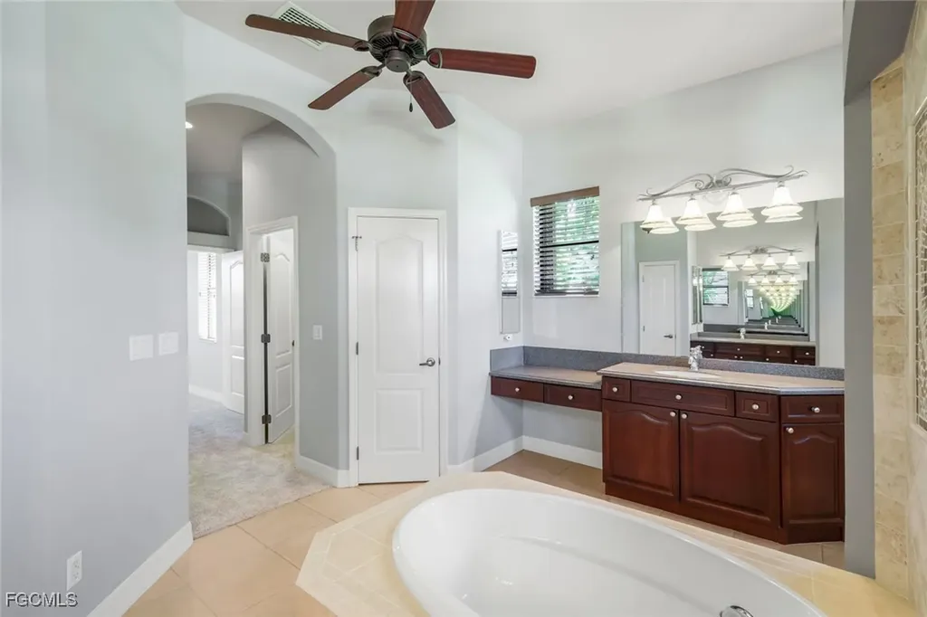 3939 SW 27th Court Cape Coral FL 33914