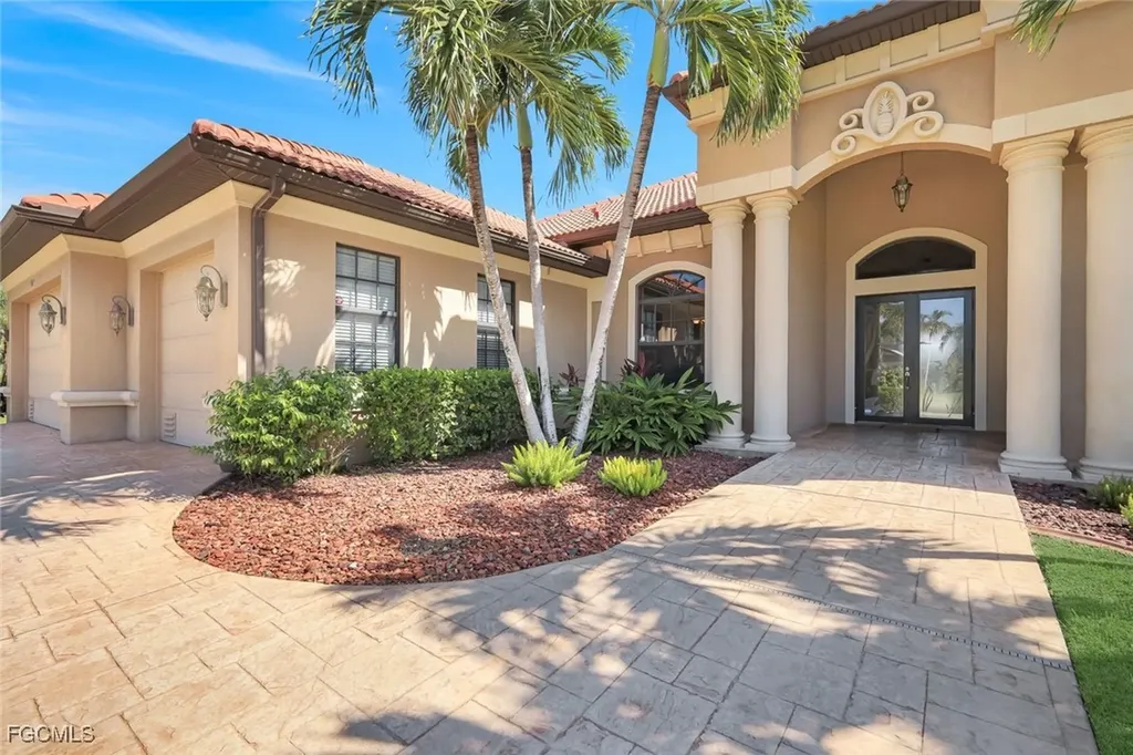 3939 SW 27th Court Cape Coral FL 33914