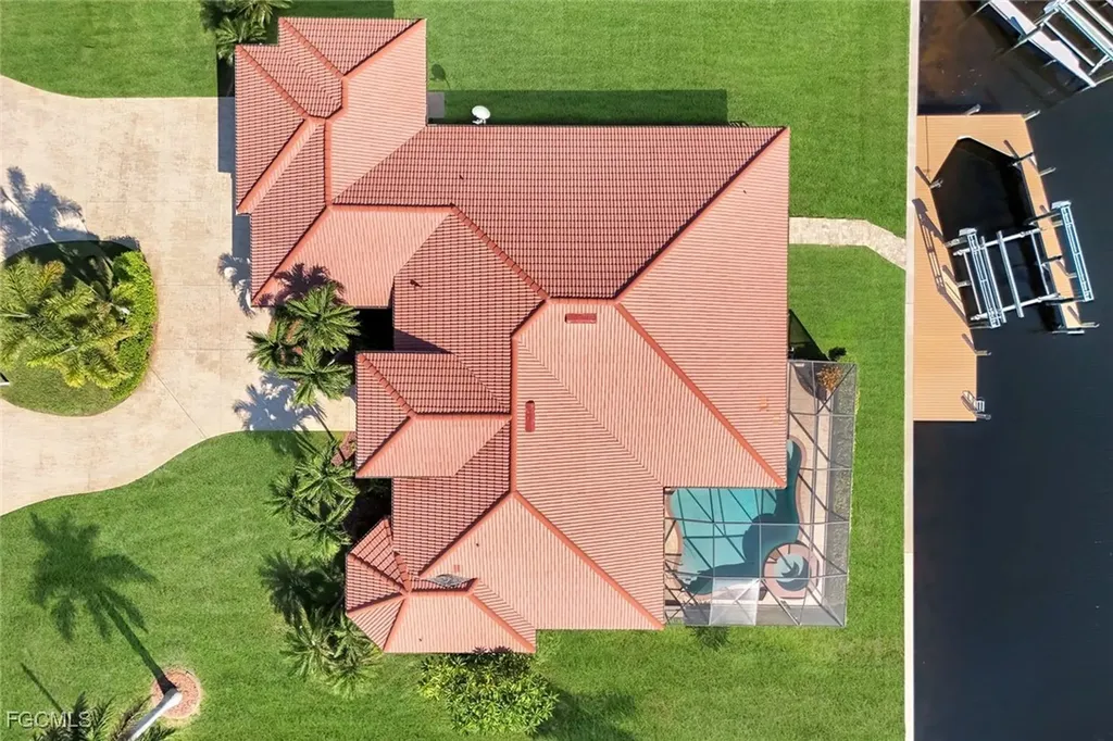 3939 SW 27th Court Cape Coral FL 33914