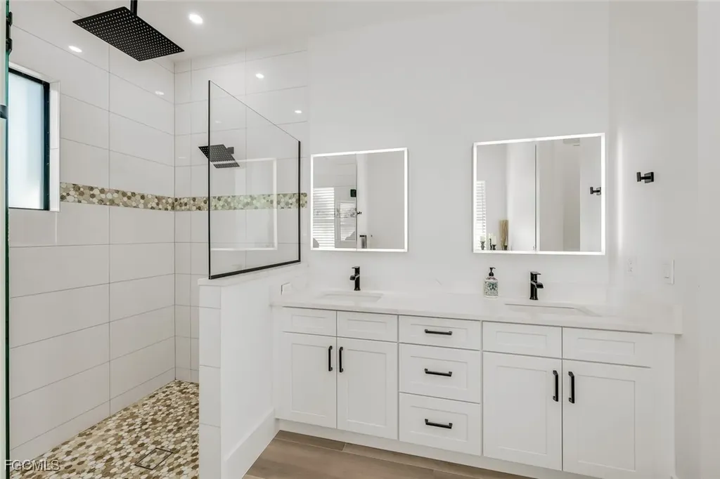 2307 SW 45th Terrace Cape Coral FL 33914