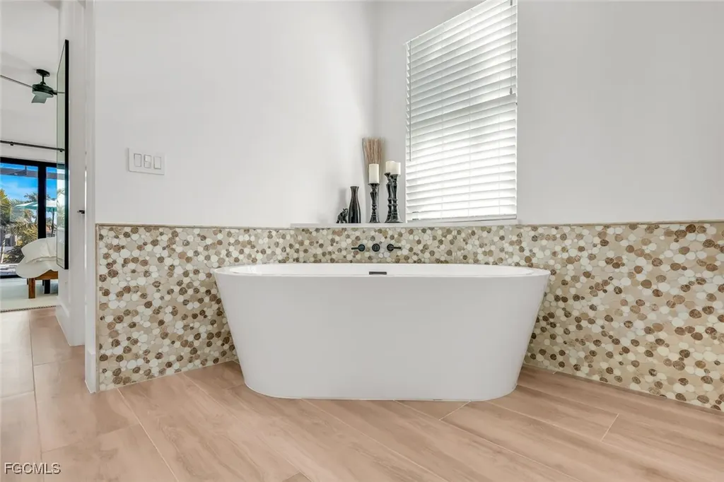 2307 SW 45th Terrace Cape Coral FL 33914