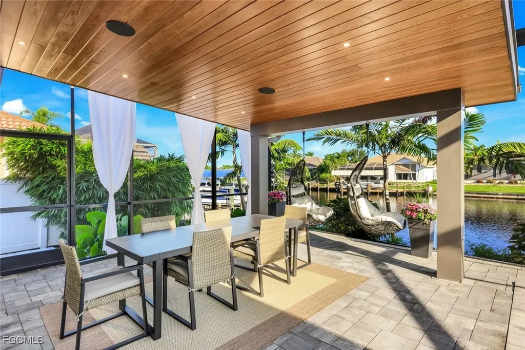 2307 SW 45th Terrace Cape Coral FL 33914