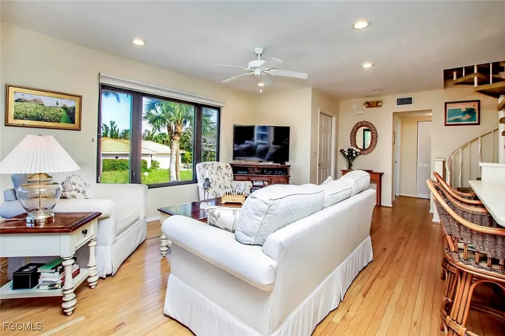 251 Southwinds Drive Sanibel FL 33957