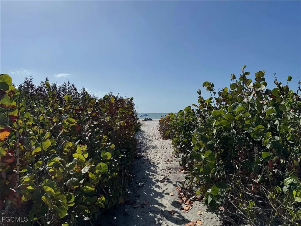 251 Southwinds Drive Sanibel FL 33957