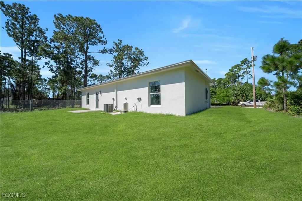 577 Aspen Avenue S Lehigh Acres FL 33974