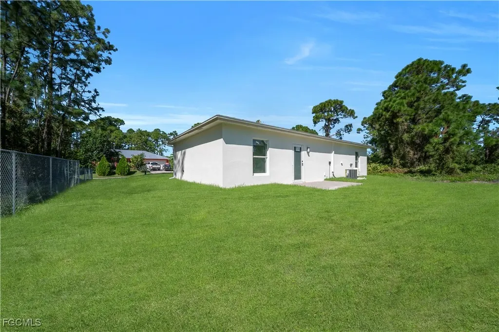 577 Aspen Avenue S Lehigh Acres FL 33974